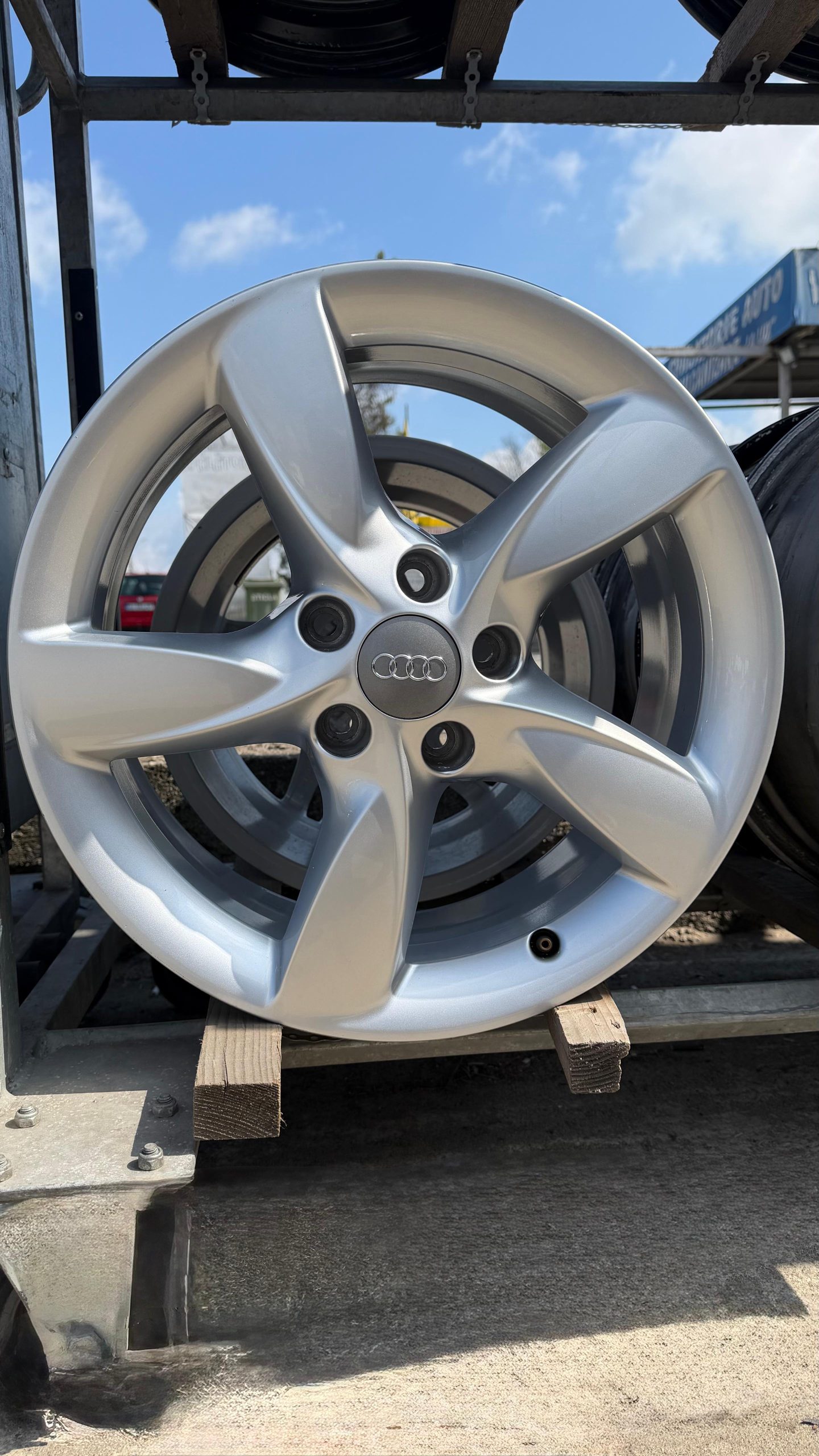 Jante aliaj Audi originale – 5 spițe, stare excelentă